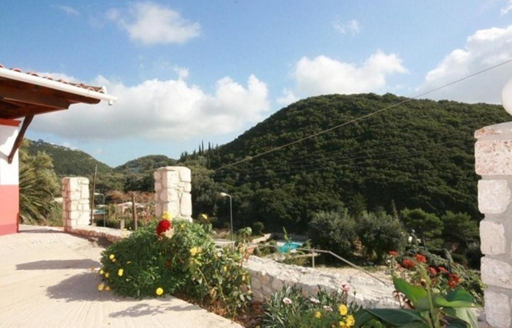 Paleopalace Παλαιοκαστρίτσα Εξωτερικό φωτογραφία
